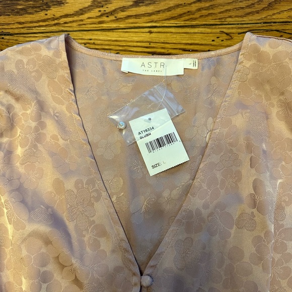 Astr the label short sleeve ruffle hem top sz L - Picture 5 of 8